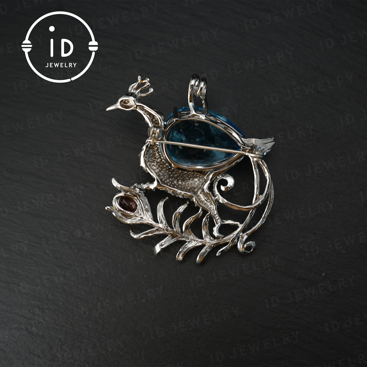 Handgefertigter Pfauenbroschen-Anhänger | Natürlicher Topas-Schmuck | Luxuriöses Tierdesign | Vergoldeter Vintage-Anhänger