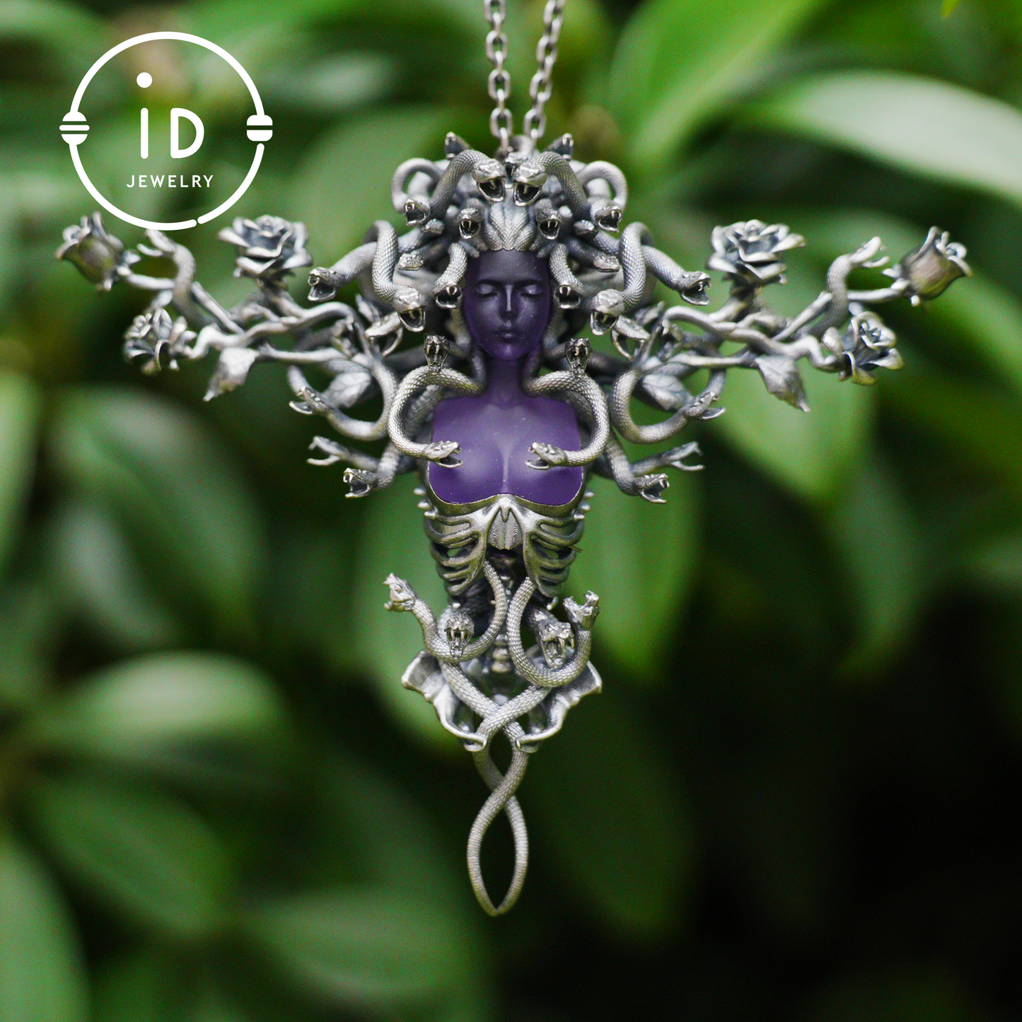 2-in-1 Medusa Anhänger Brosche|Handgefertigter Gothic Schmuck mit Amethyst|Symbol des weiblichen Erwachens und Schutzes|Mythisch inspiriertes Geschenk für Sie