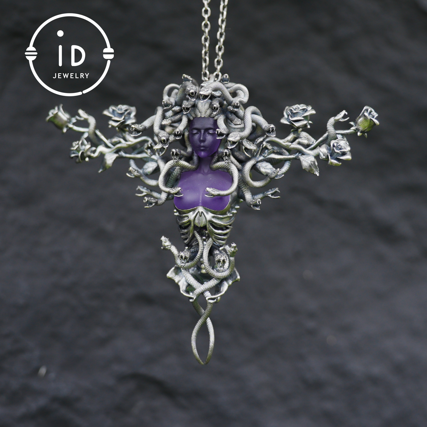 2-in-1 Medusa Anhänger Brosche|Handgefertigter Gothic Schmuck mit Amethyst|Symbol des weiblichen Erwachens und Schutzes|Mythisch inspiriertes Geschenk für Sie