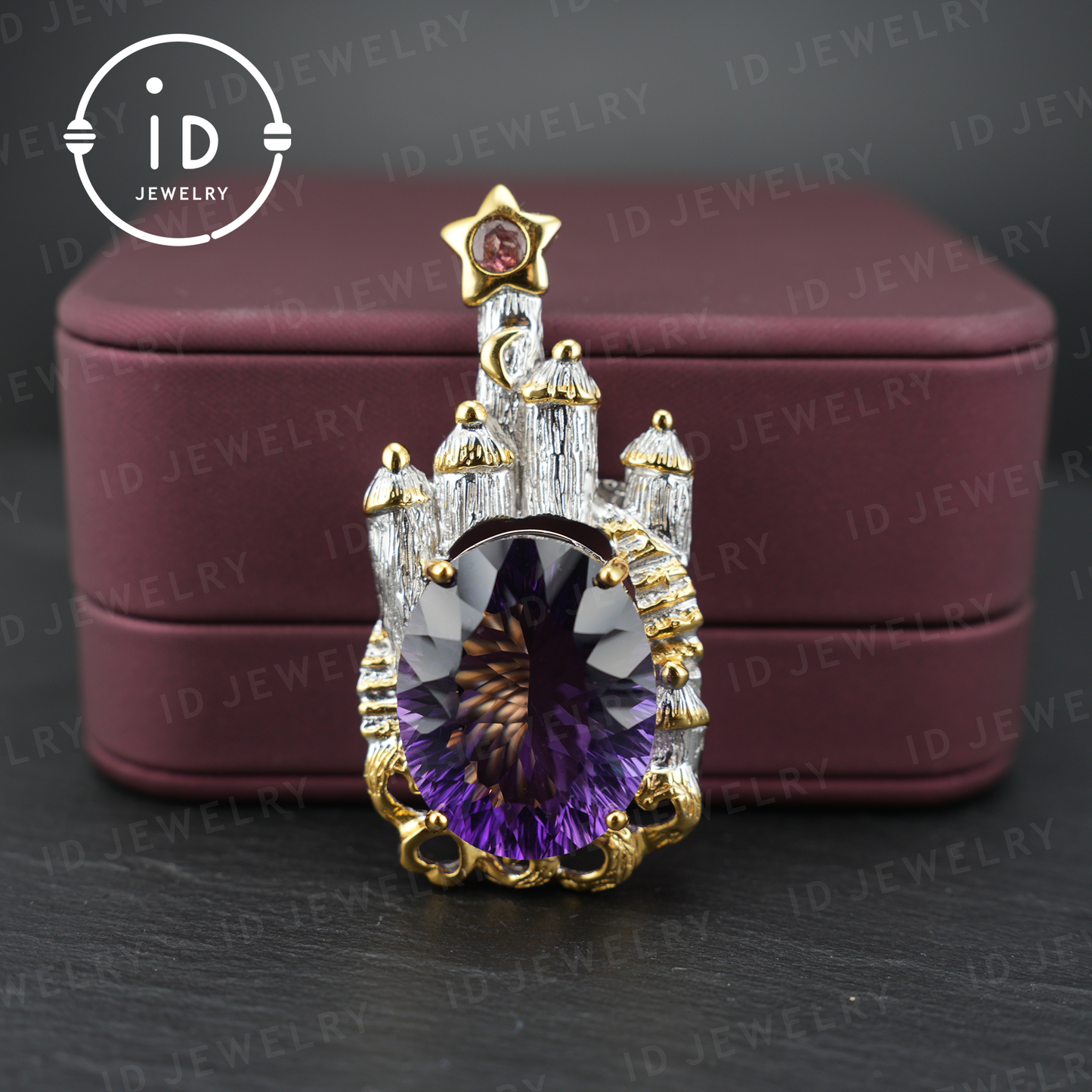 Märchenhafte Amethyst-Brosche | Vintage-Schloss-Anhänger | Handgefertigter Edelsteinschmuck | Vergoldete Statement-Brosche | Königliches Schmuckgeschenk für Frauen