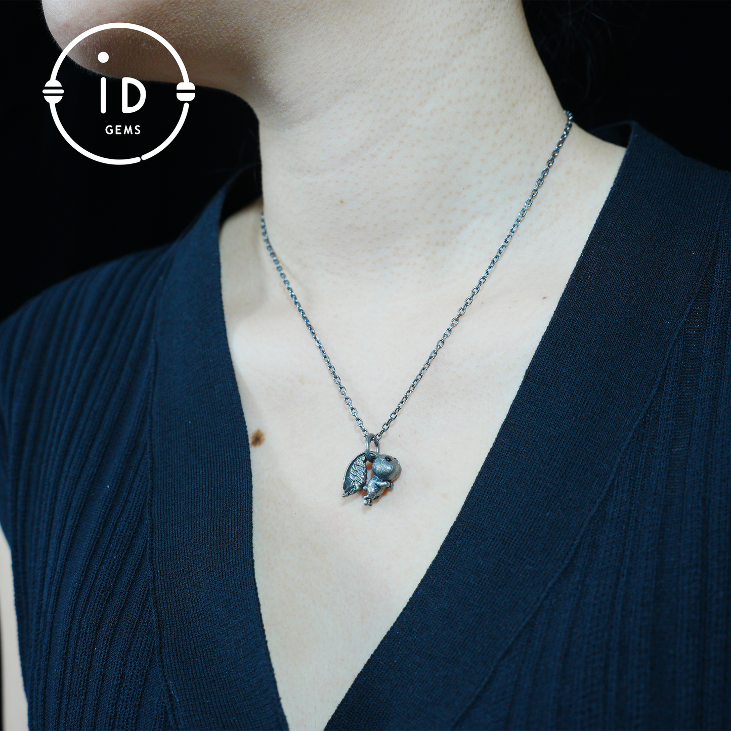 Rabbit Pendant – Leaping Bunny Totem with Onyx Eyes, Handmade Animal Amulet, Symbol of Awakening and New Beginnings