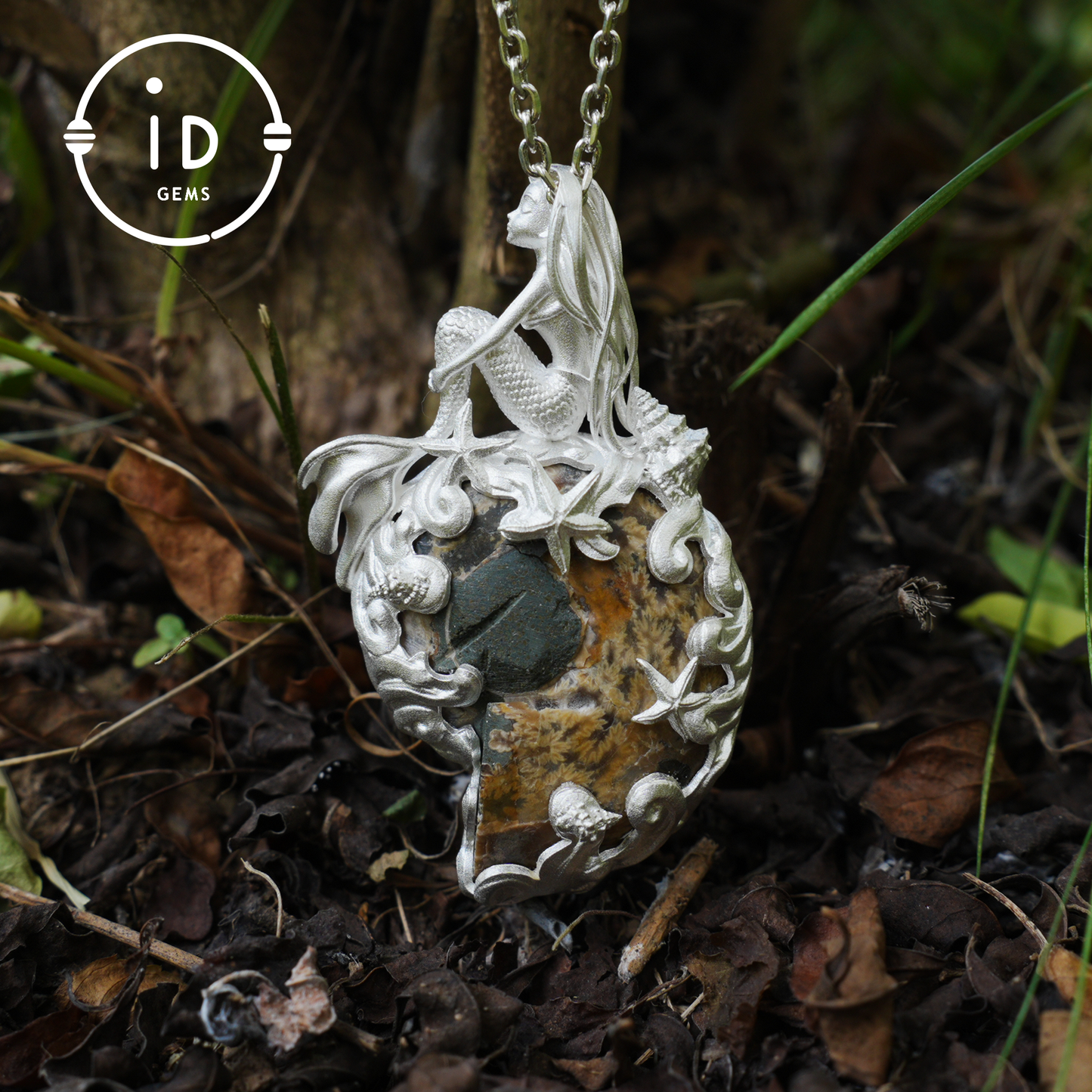 Mermaid Seashell Fossil Pendant, Handcrafted Ocean Goddess Amulet, Spiritual Protection Jewelry, Mythical Art Design, Siren Sea Gift