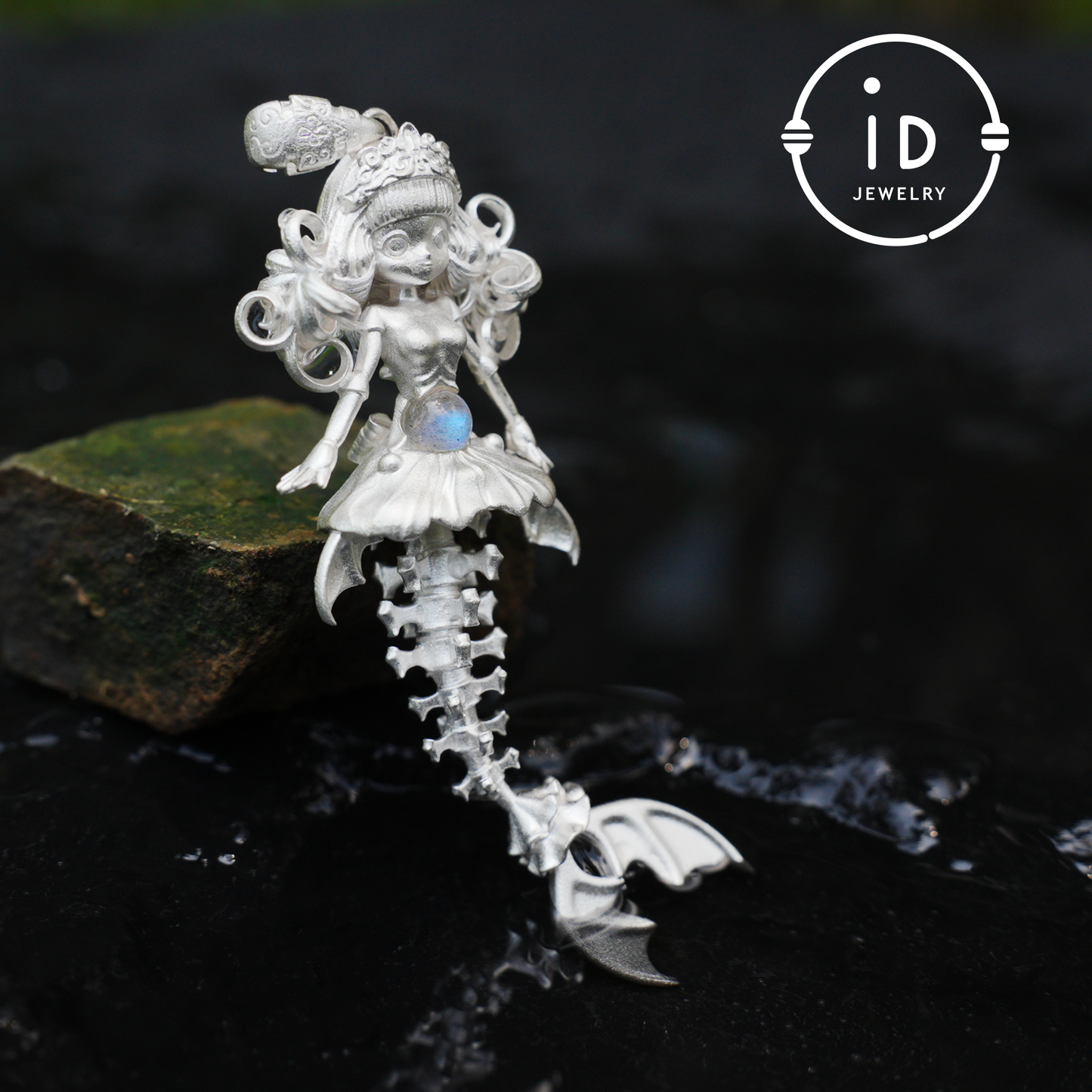 Handgeschnitzte Halskette mit Anhänger in Form eines Meerjungfrauenskeletts | Meerjungfrauenknochen + Labradorit-Blitz | Handgefertigte Halskette mit Amulett aus 925er Sterlingsilber mit Ozean-Motiv