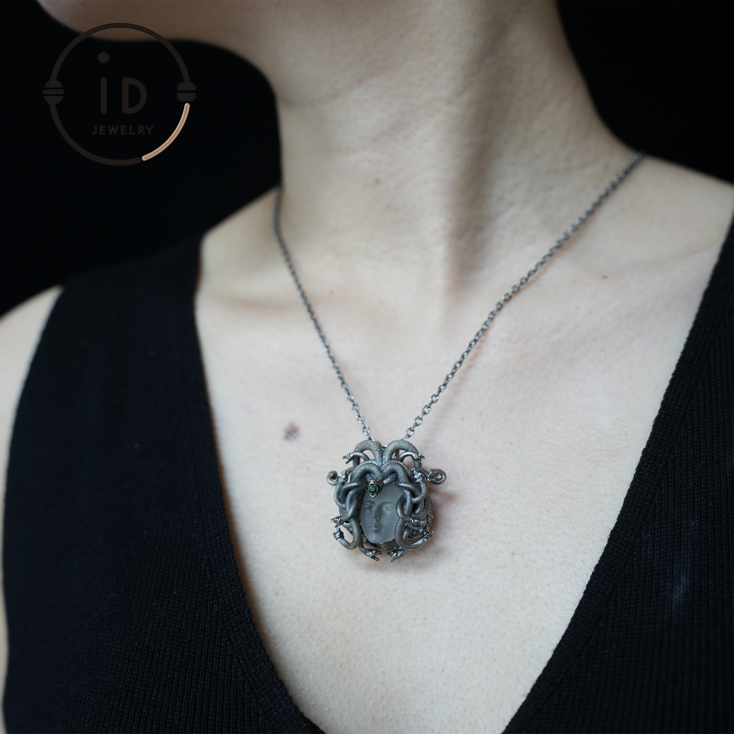 Sleeping Eye Pendant · Silver Medusa Jewelry · Closed-Eye Goddess Amulet with Quartz and Emerald
