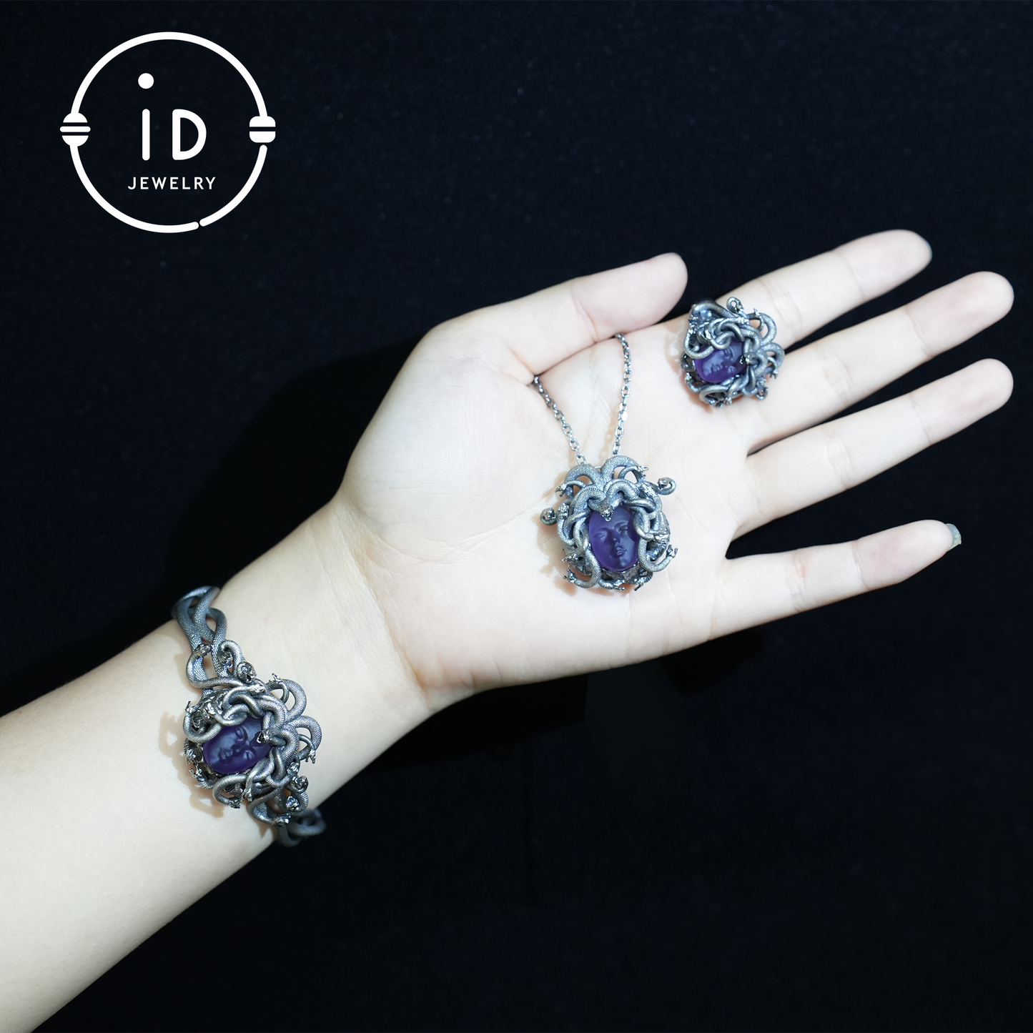 Medusa Ring | 925 Sterling Silver & Amethyst | Gothic Statement Jewelry