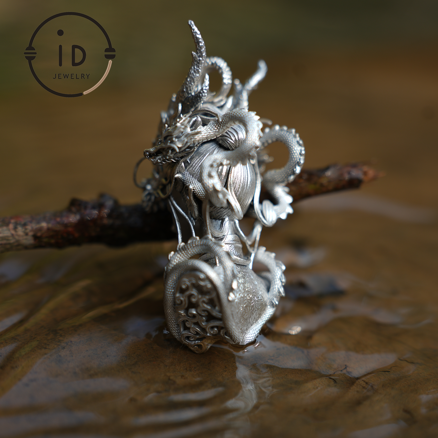 Anhänger „Drachengott des Ostens“ aus 925er Sterlingsilber – handgefertigter Fantasy-Schmuck für Sammler und Kulturliebhaber