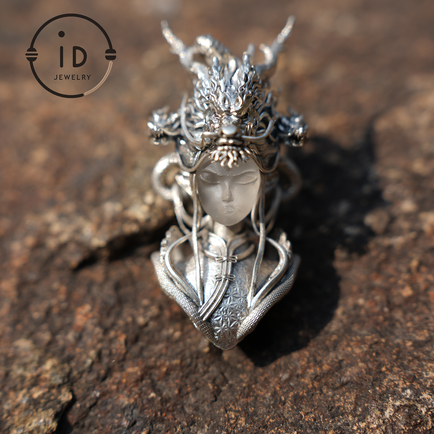 Anhänger „Drachengott des Ostens“ aus 925er Sterlingsilber – handgefertigter Fantasy-Schmuck für Sammler und Kulturliebhaber