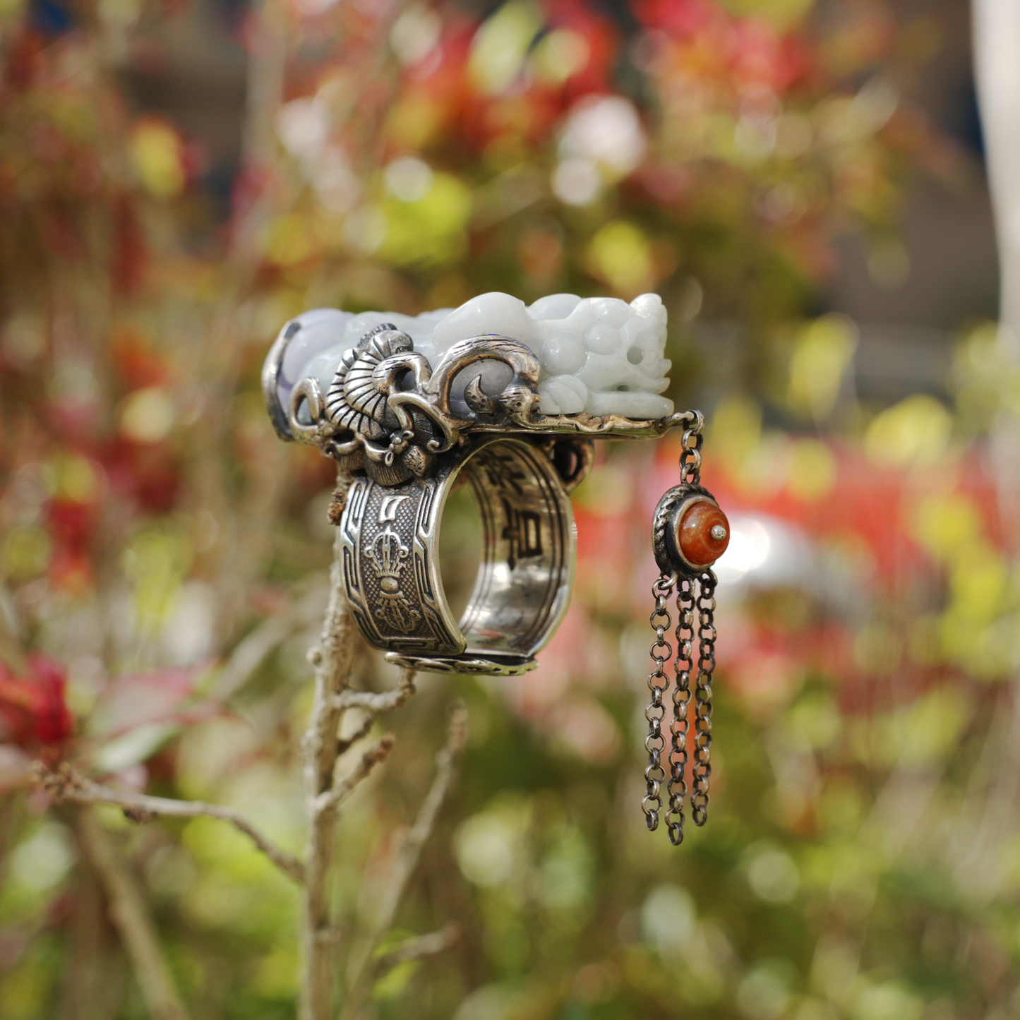 Handgefertigter Jadeitring | Mystischer Schutzschmuck | Künstlerischer Edelsteinring | Inspiriert von tapferen Truppen | Symbol des Glücks