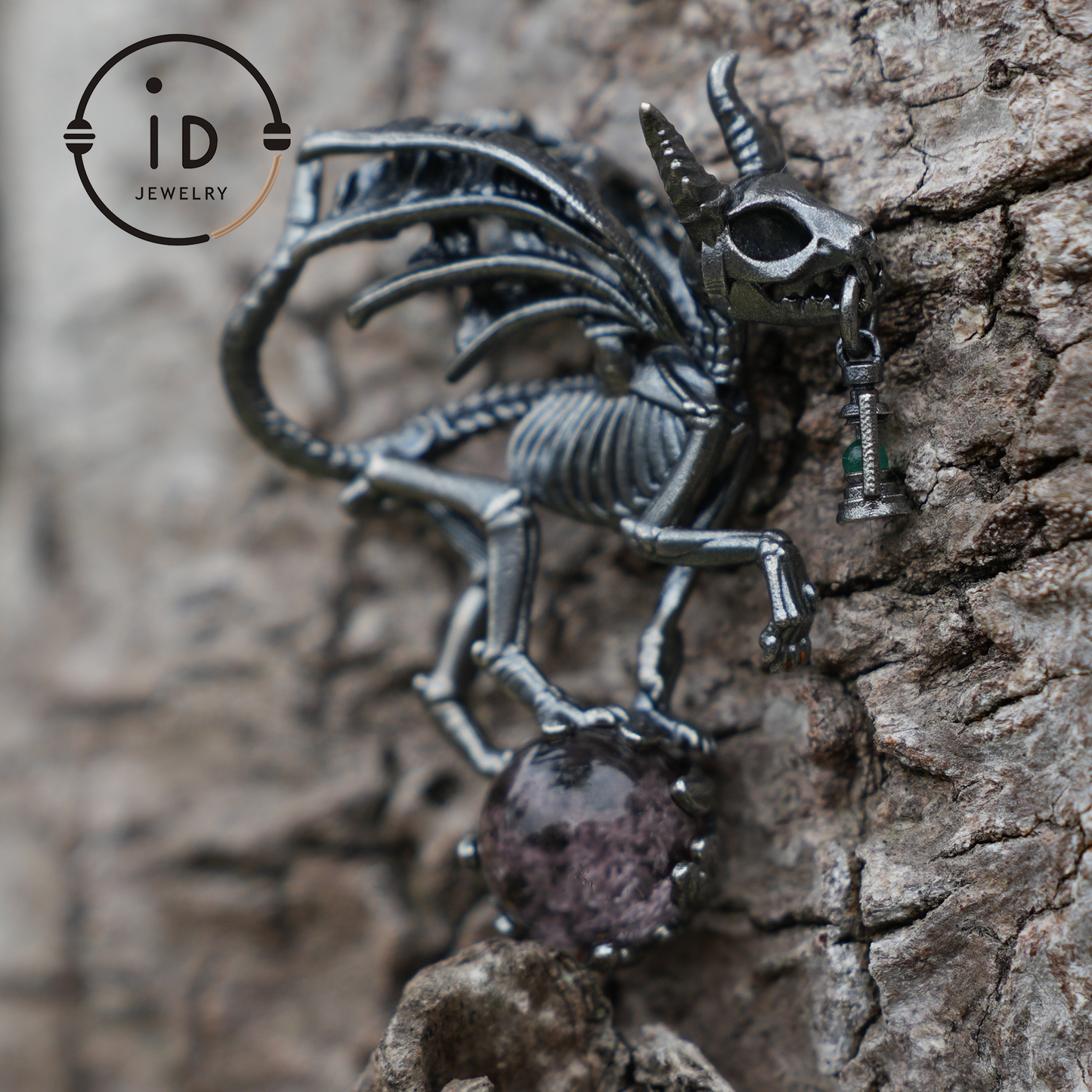 Dark Wings Drachenanhänger | Gothic Fantasy Schmuck mit Phantomquarz | Handgefertigter Silberanhänger