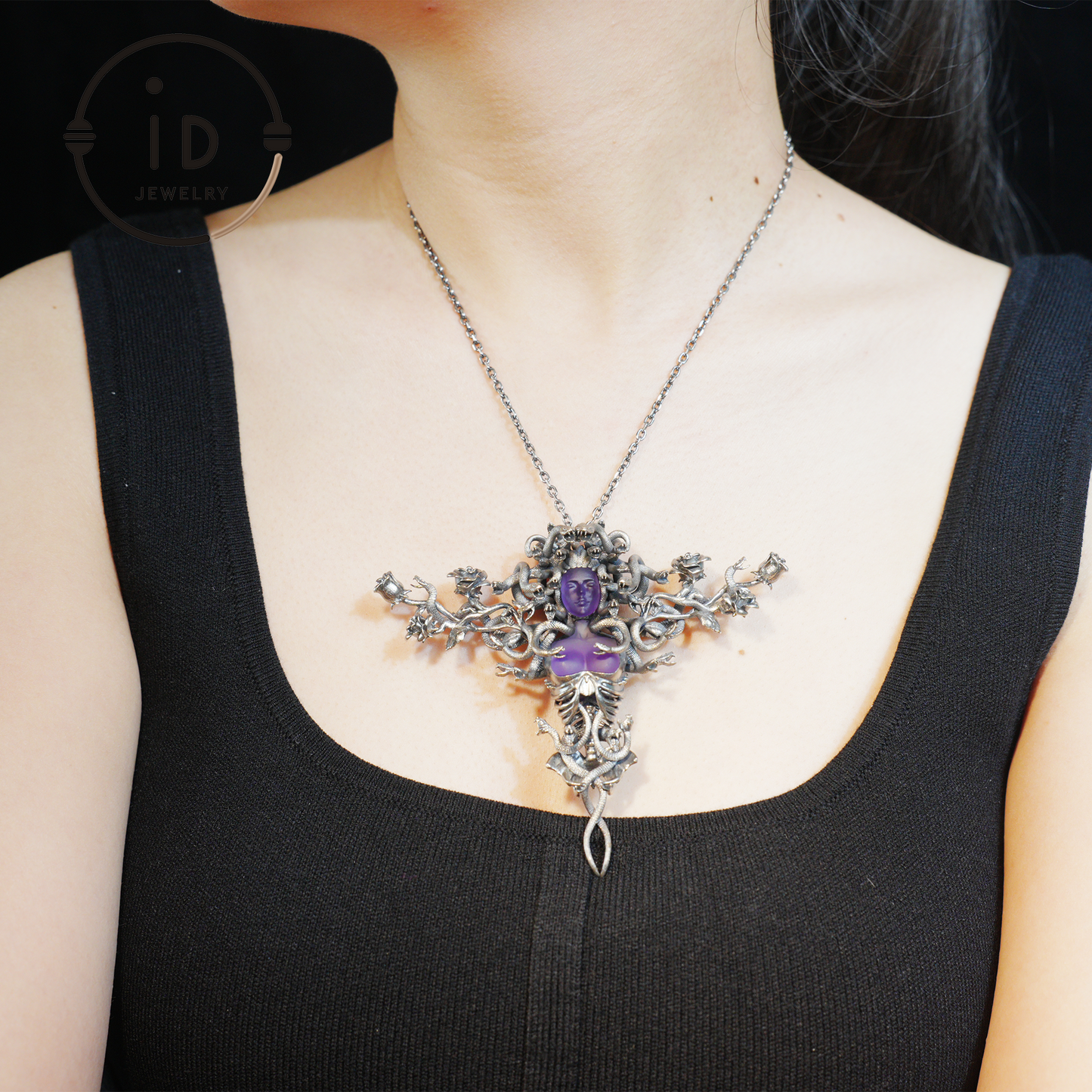 2-in-1 Medusa Anhänger Brosche|Handgefertigter Gothic Schmuck mit Amethyst|Symbol des weiblichen Erwachens und Schutzes|Mythisch inspiriertes Geschenk für Sie
