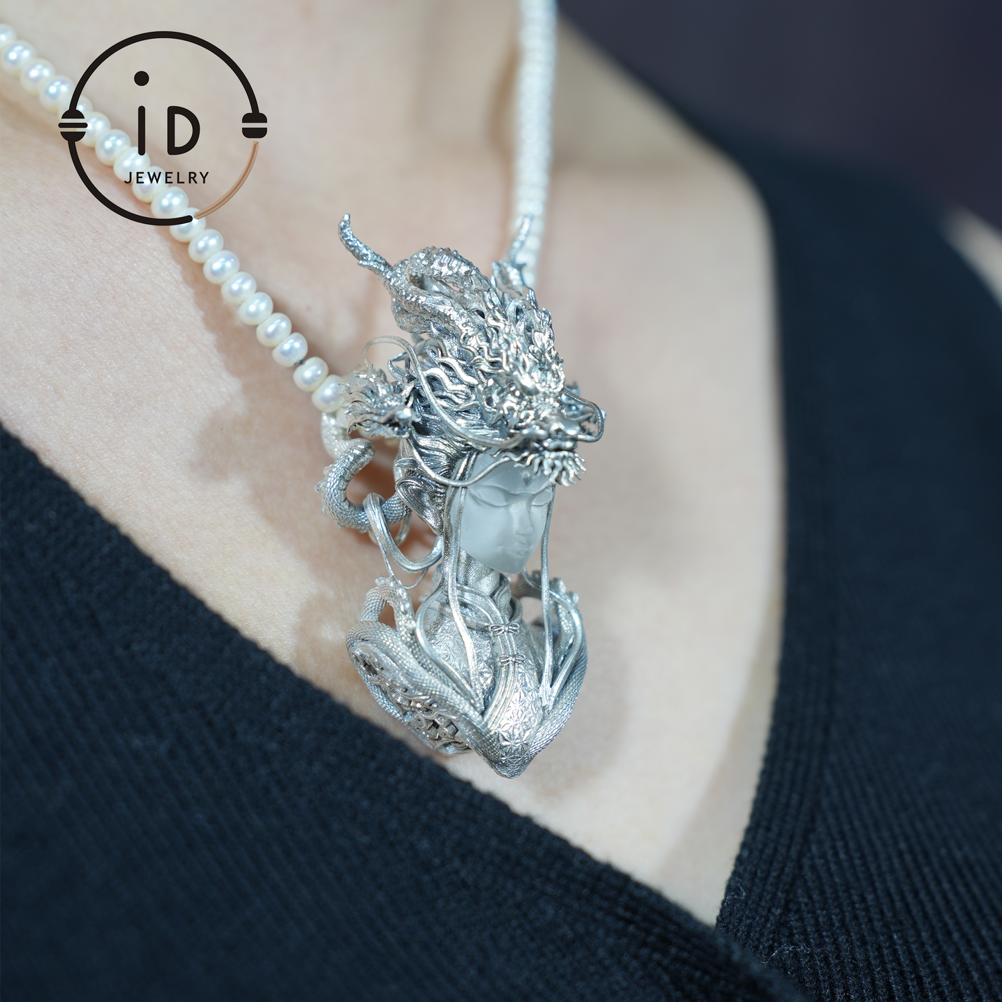 Anhänger „Drachengott des Ostens“ aus 925er Sterlingsilber – handgefertigter Fantasy-Schmuck für Sammler und Kulturliebhaber