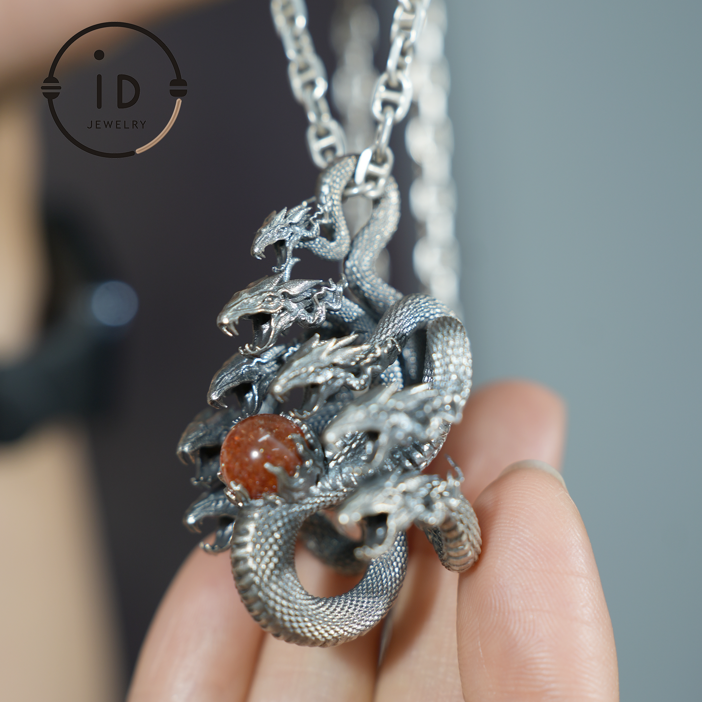 Anhänger mit achtköpfiger Schlange – S925 Silber – handgefertigtes kreatives Design, inspiriert von Yamata no Orochi (japanische Mythologie)