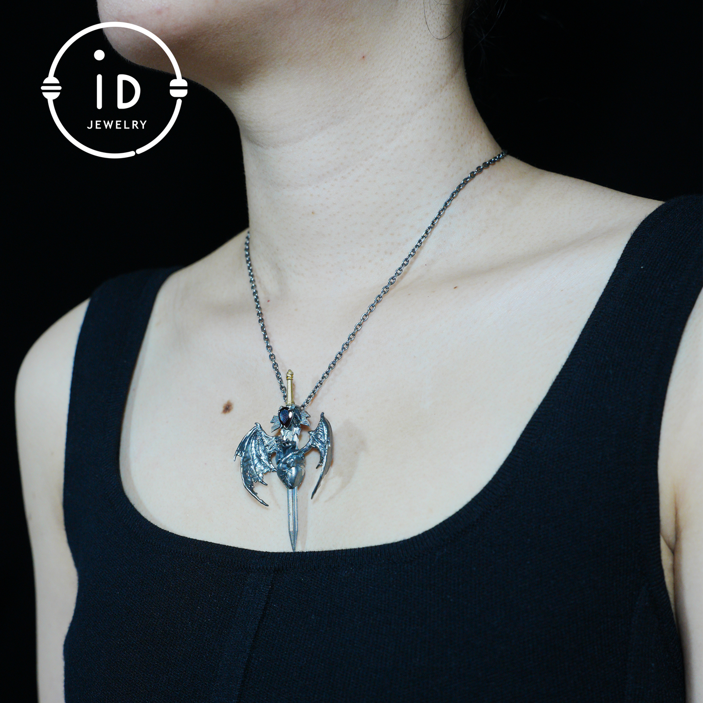 925 Silber Guardian Heartblade Halskette · Handgefertigte 925 Silber Halskette · Granat symbolisiert Vitalität · Silberschmuck Geschenk
