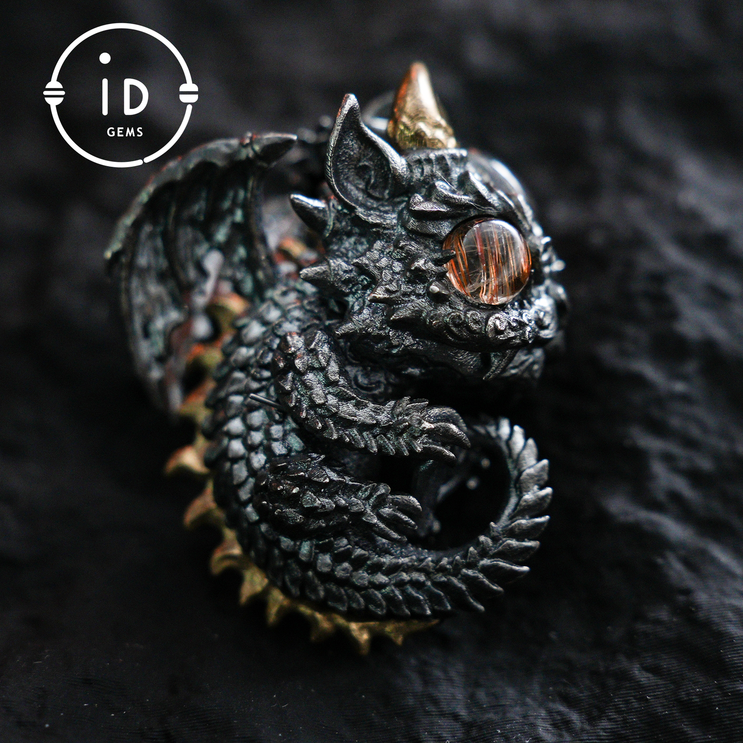Handgefertigter Drachenanhänger | Gotisches Silberamulett | Mystische Augen und Flügel | Fantasy-Schmuck