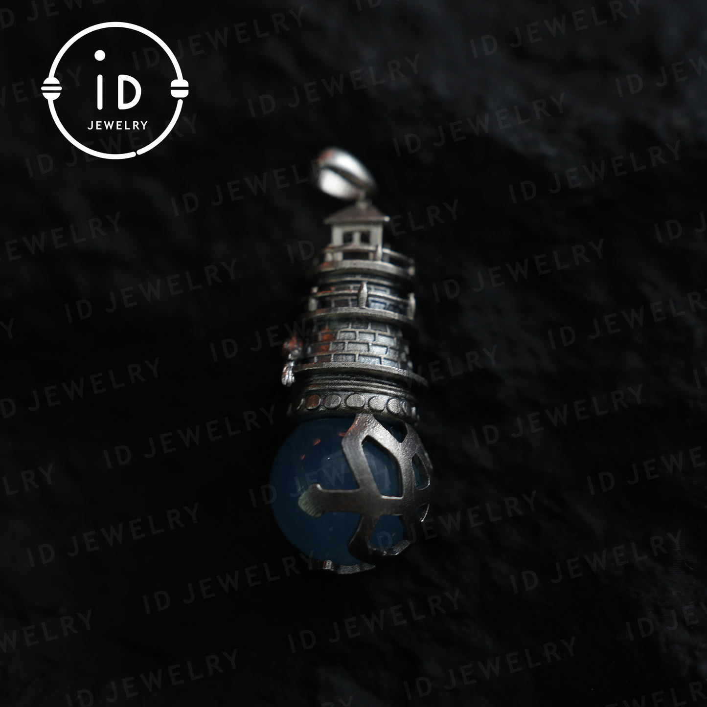 Handgefertigter Leuchtturm-Anhänger | Gotisches Amulett mit Aquamarin | Mystische Raben | Magischer Schutzschmuck | Vintage-Fantasy-Stil