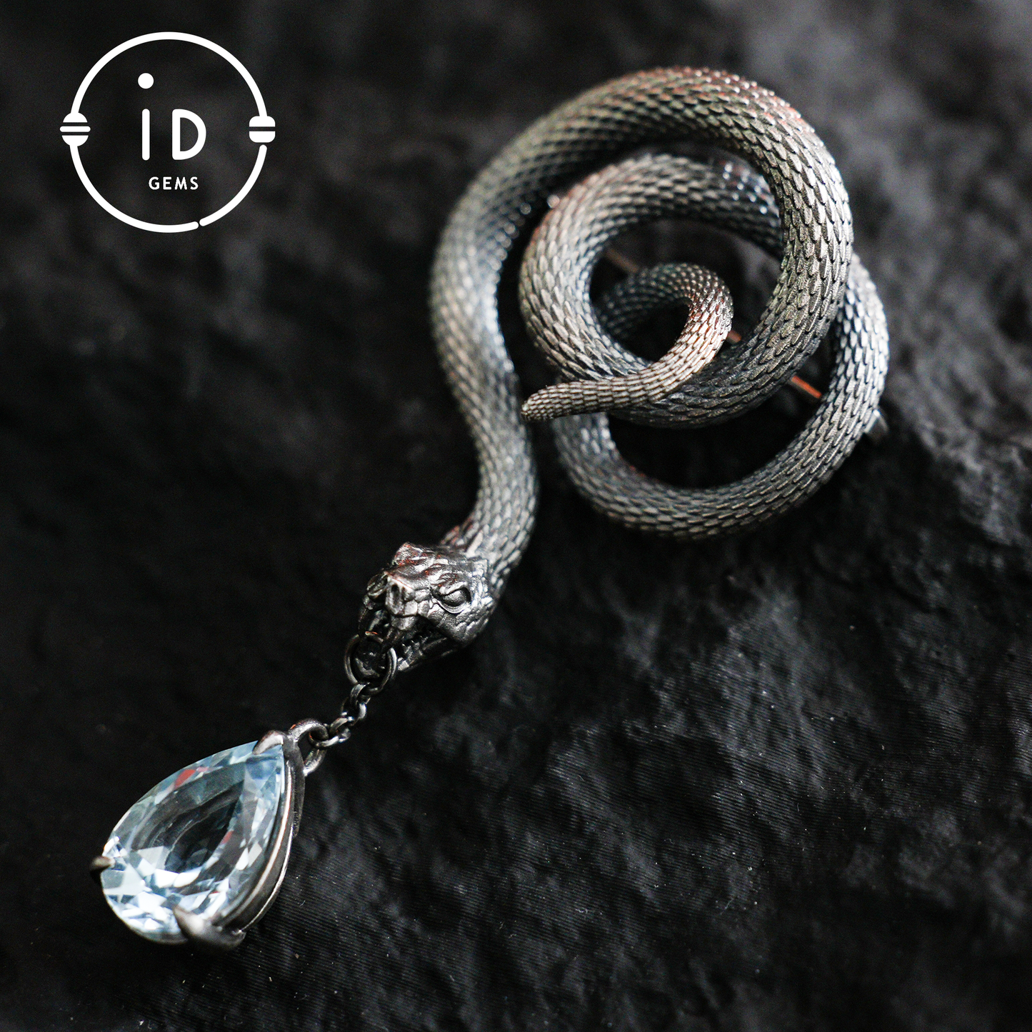 Handgefertigte Schlangenbrosche mit Aquamarin | Mystisches Symbol | Vintage Fantasy Schmuck