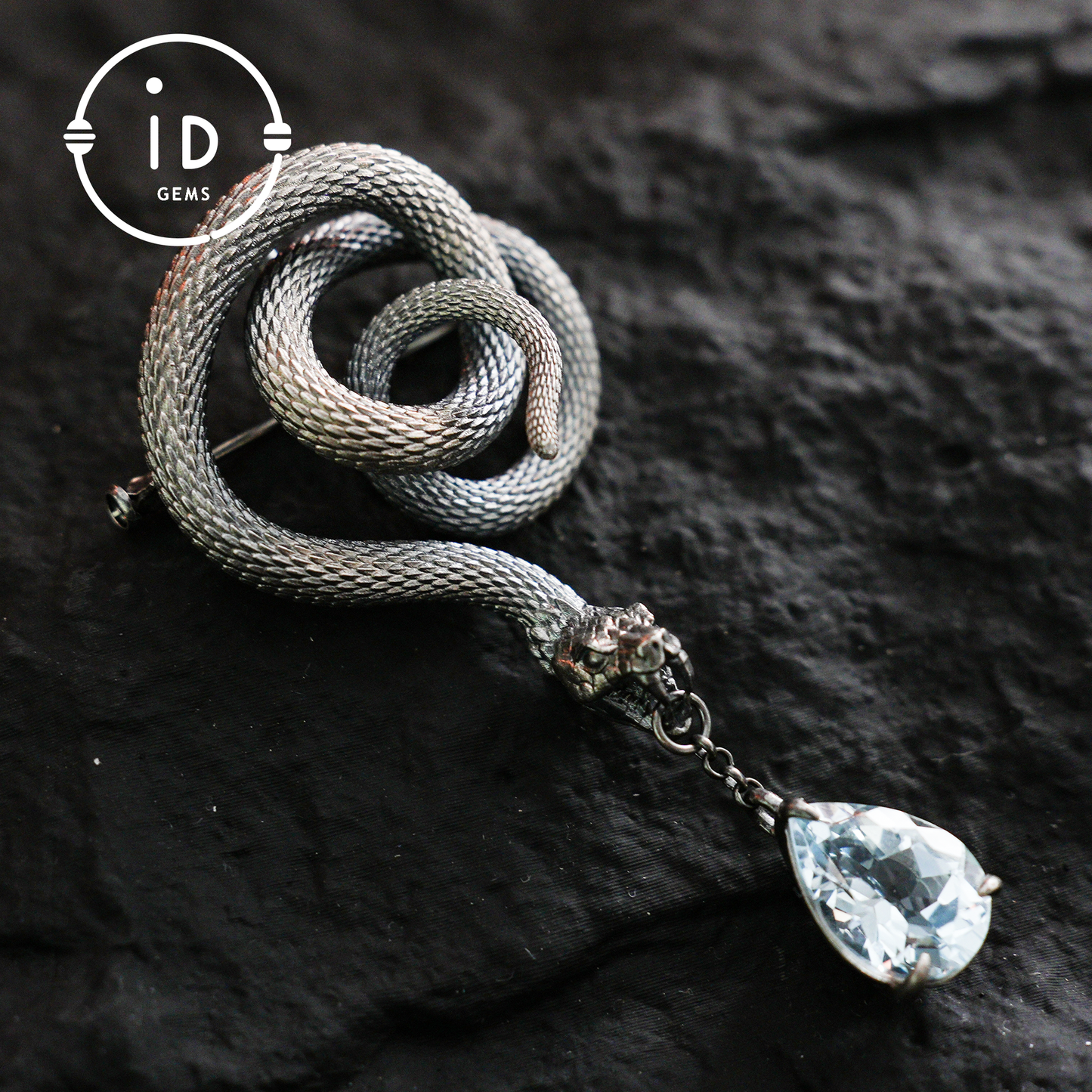 Handgefertigte Schlangenbrosche mit Aquamarin | Mystisches Symbol | Vintage Fantasy Schmuck