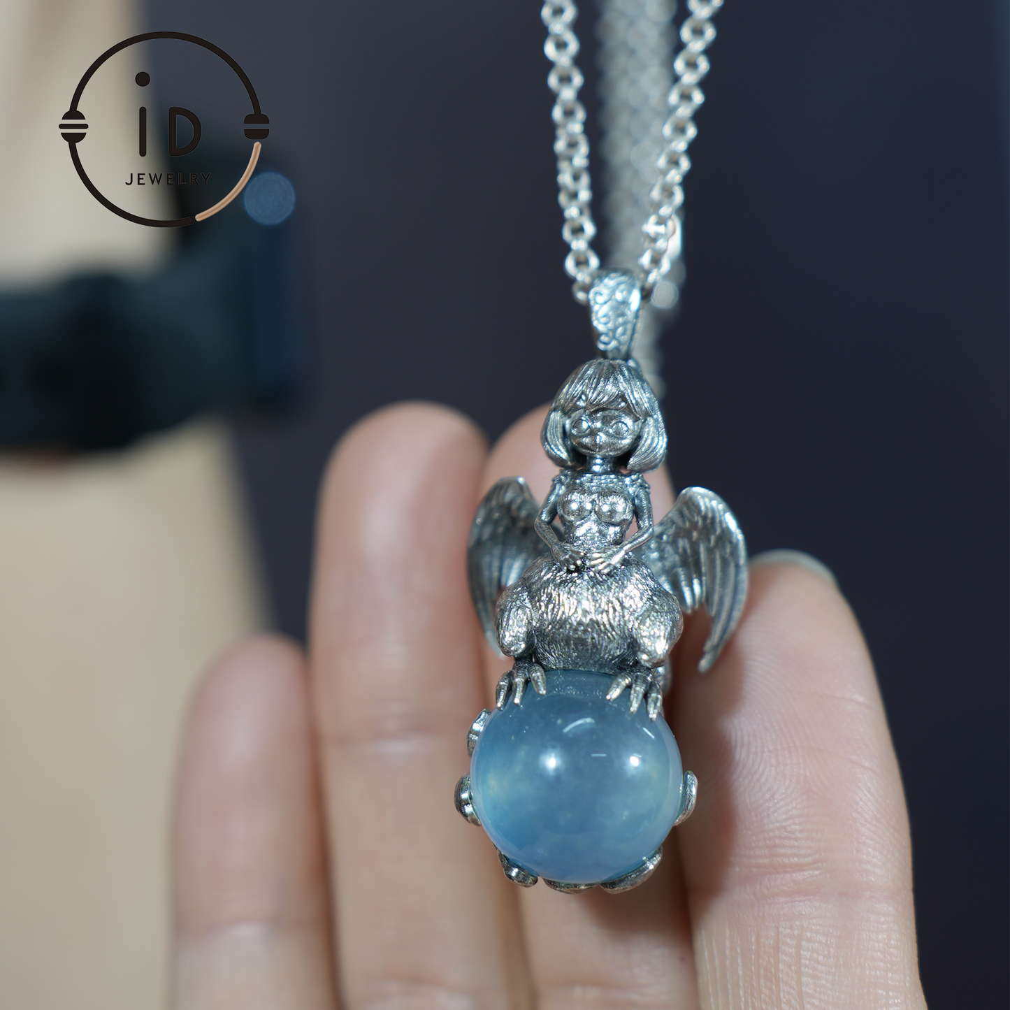 Mystischer Harpyien-Anhänger – Handgefertigtes 925er Silber mit Katzenauge-Aquamarin – Einzigartiger Fantasy-Schmuck