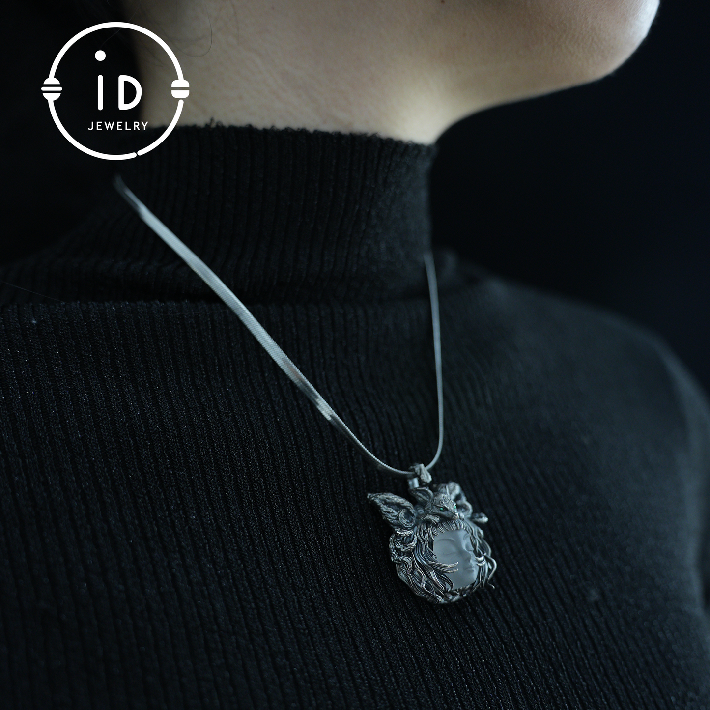 Mysterious nine-tailed fox pendant| handmade| amulet pendant| elegant wings design| mythical style
