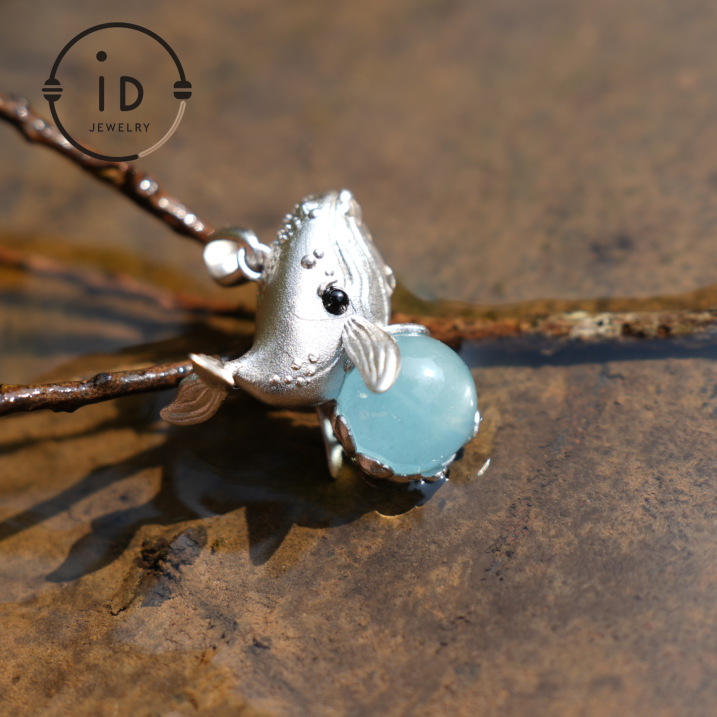 Ocean Guardian Wal Anhänger - S925 Silber mit Aquamarin Katzenauge - Handgefertigter, vom Ozean inspirierter Schmuck
