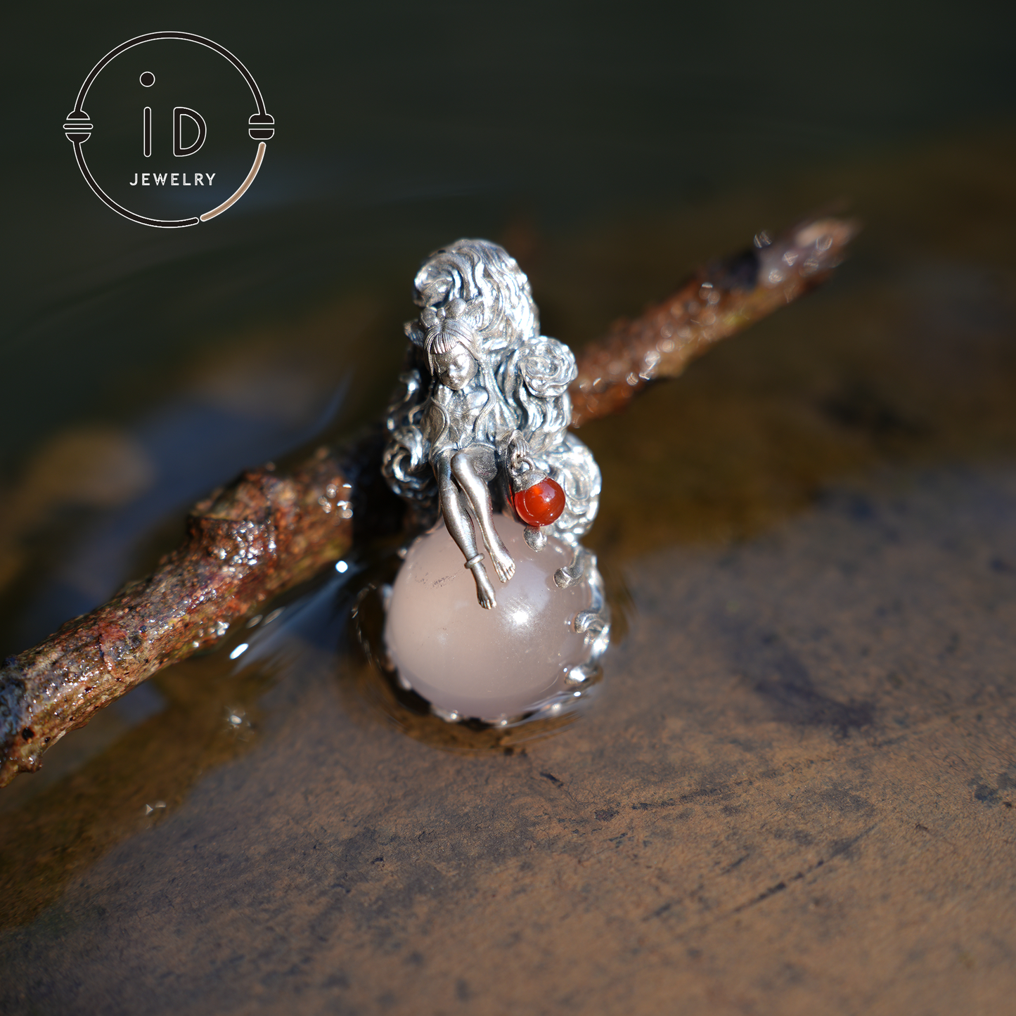 Meerjungfrau-Anhänger aus 925er Sterlingsilber mit Rosenquarz – handgefertigter Fantasieschmuck für Damen