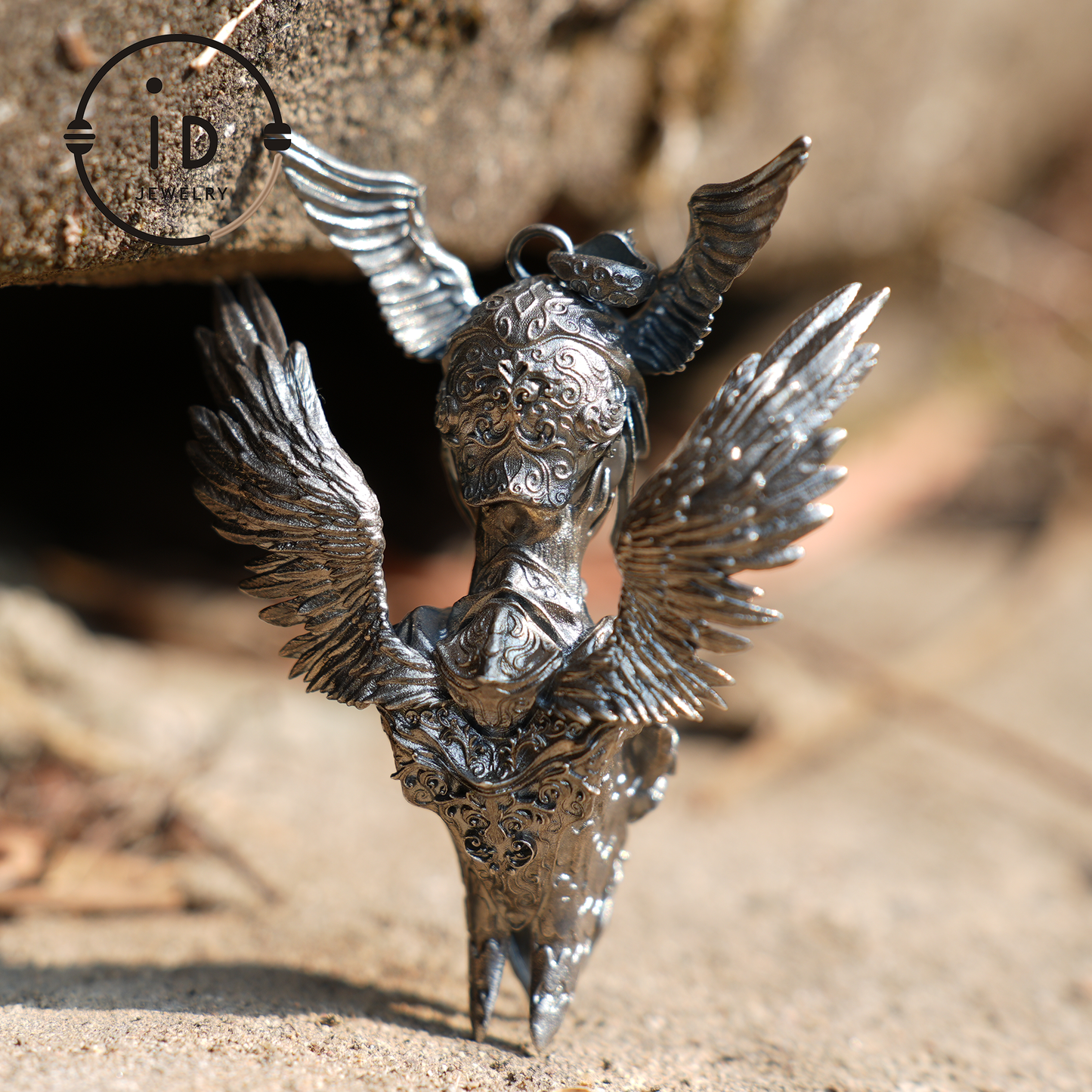 Walküren-Anhänger | 925 Sterling Silber & Granat | Amulett aus der nordischen Mythologie | Handgefertigte Wikinger-Halskette