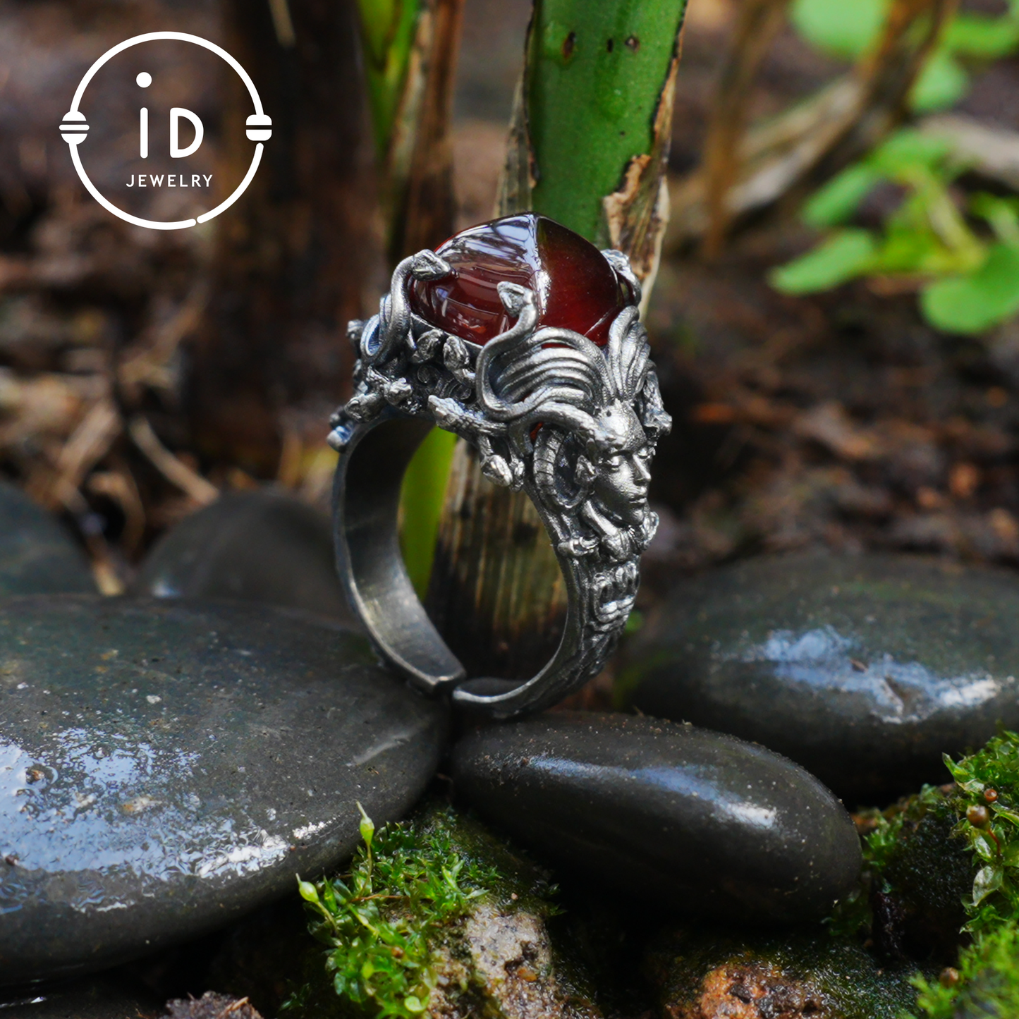 Handmade Gothic Ring | Mystical Jewelry with Agate | Baroque Style