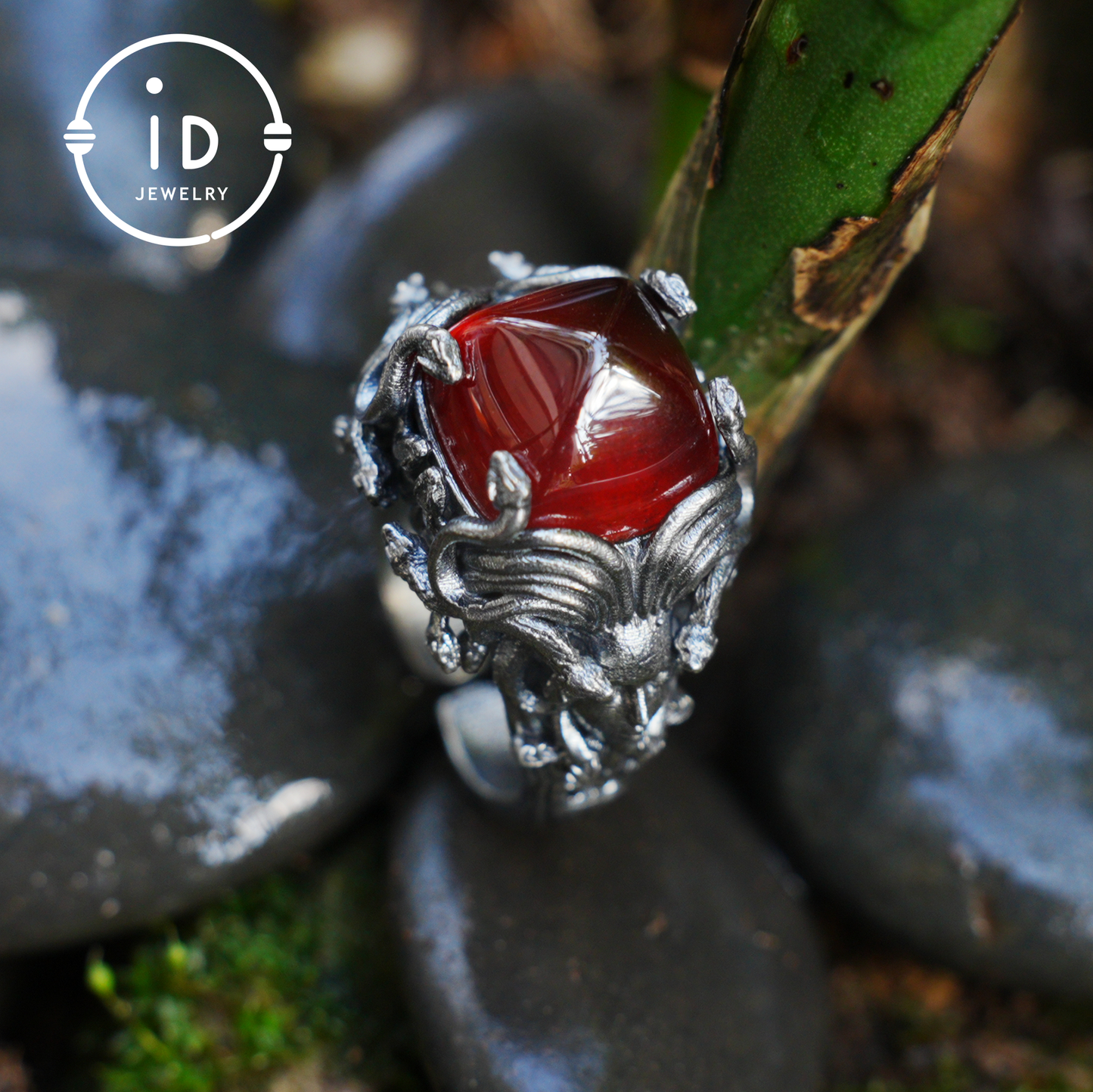Handmade Gothic Ring | Mystical Jewelry with Agate | Baroque Style