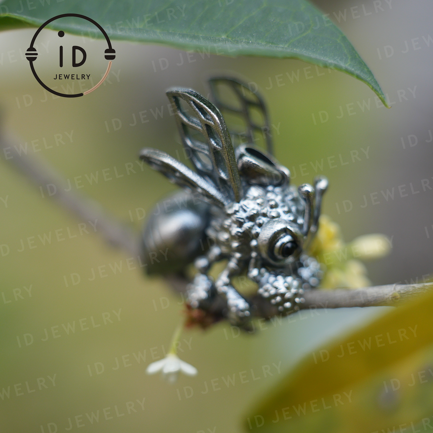 Bee Pendant with Black Onyx – Handmade Natural Style Insect Jewelry, Fantasy Amulet Necklace, Symbolic Nature Creature Gift