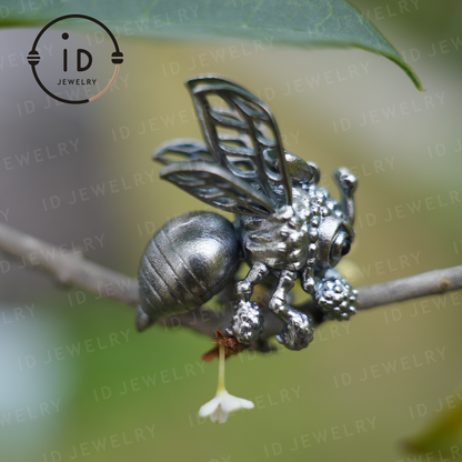 Bee Pendant with Black Onyx – Handmade Natural Style Insect Jewelry, Fantasy Amulet Necklace, Symbolic Nature Creature Gift