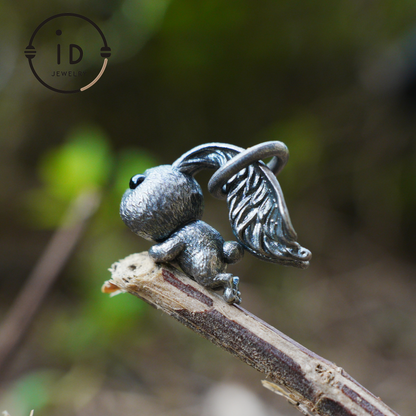 Rabbit Pendant – Leaping Bunny Totem with Onyx Eyes, Handmade Animal Amulet, Symbol of Awakening and New Beginnings
