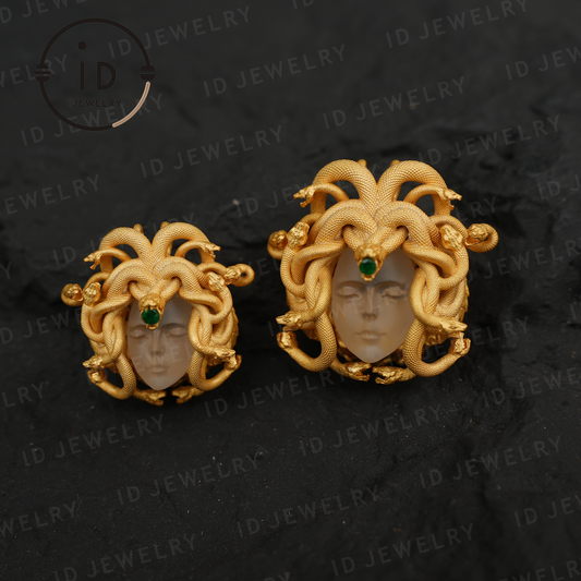 Medusa’s Sleeping Eye · Spiritual Pendant of the Resting Goddess · Third Eye as a Symbol of Insight and Inner Guidance