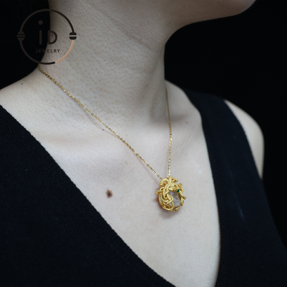 Medusa’s Sleeping Eye · Spiritual Pendant of the Resting Goddess · Third Eye as a Symbol of Insight and Inner Guidance