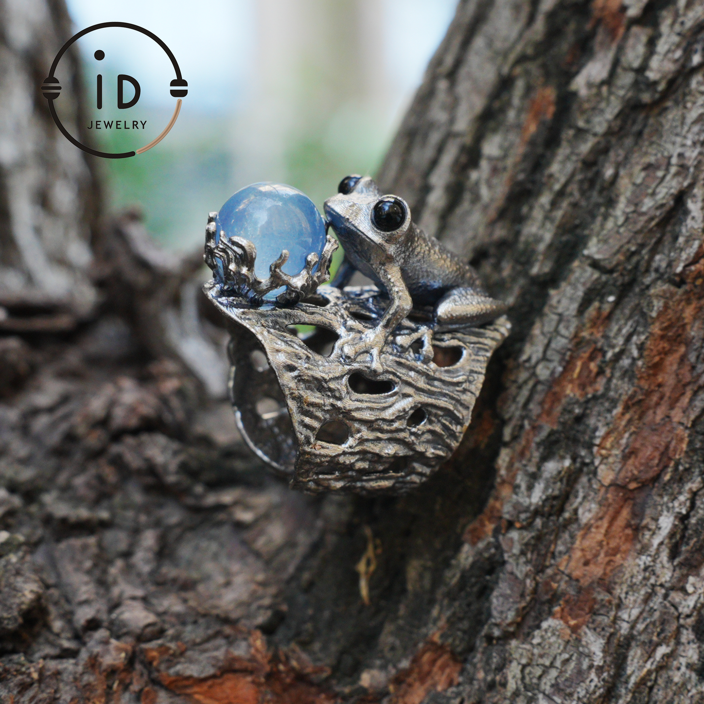 Silver Frog Ring with Aquamarine Cabochon · Animal Jewelry Vintage Style · Gift for Her Nature Lovers · Totem Ring Unisex