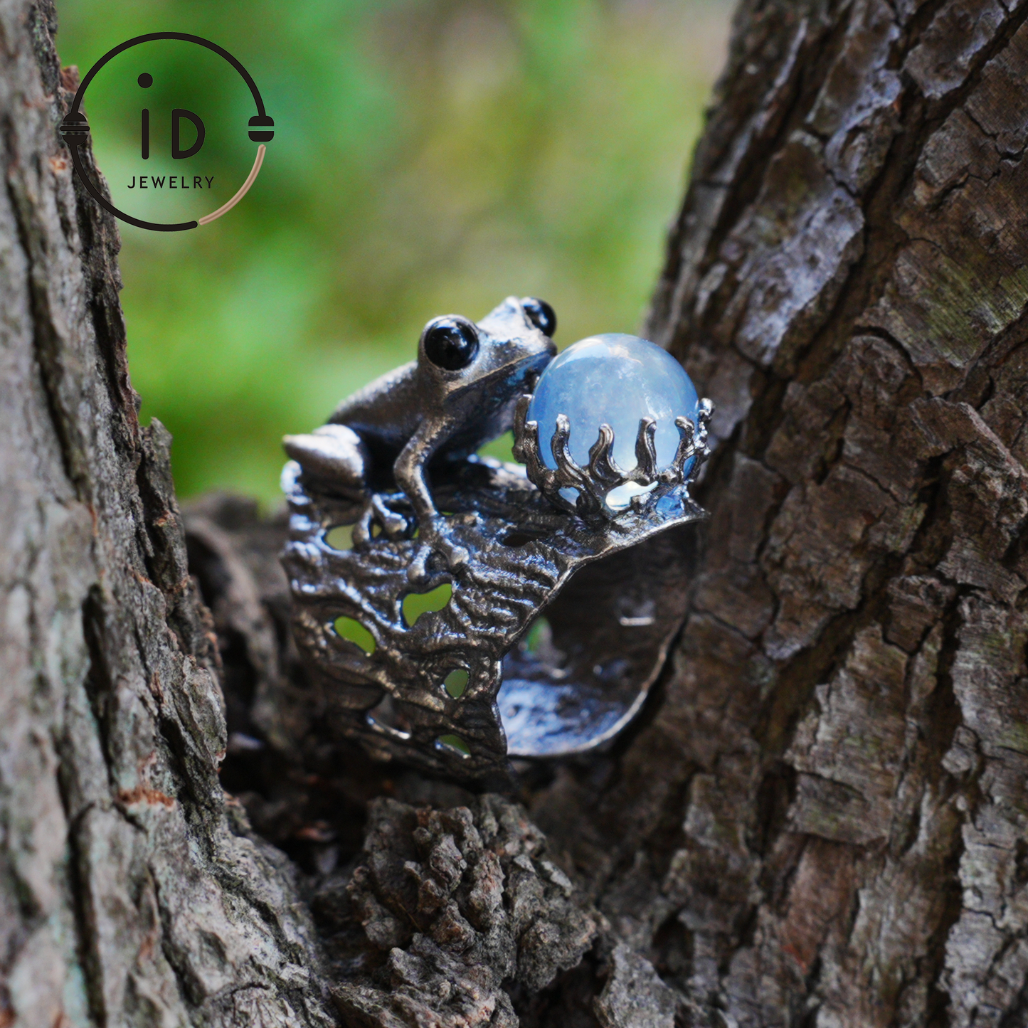 Silver Frog Ring with Aquamarine Cabochon · Animal Jewelry Vintage Style · Gift for Her Nature Lovers · Totem Ring Unisex