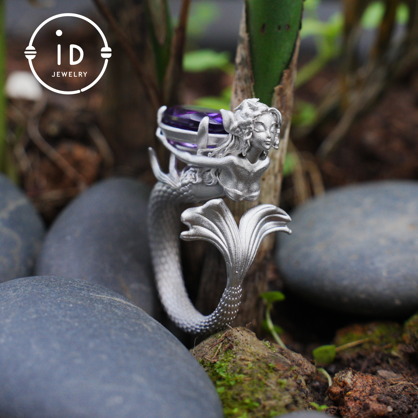 Handmade Amethyst Ring in 925 Silver · Mysterious Gothic Jewelry in Mermaid Style · Gift for Women or Creative Occasions