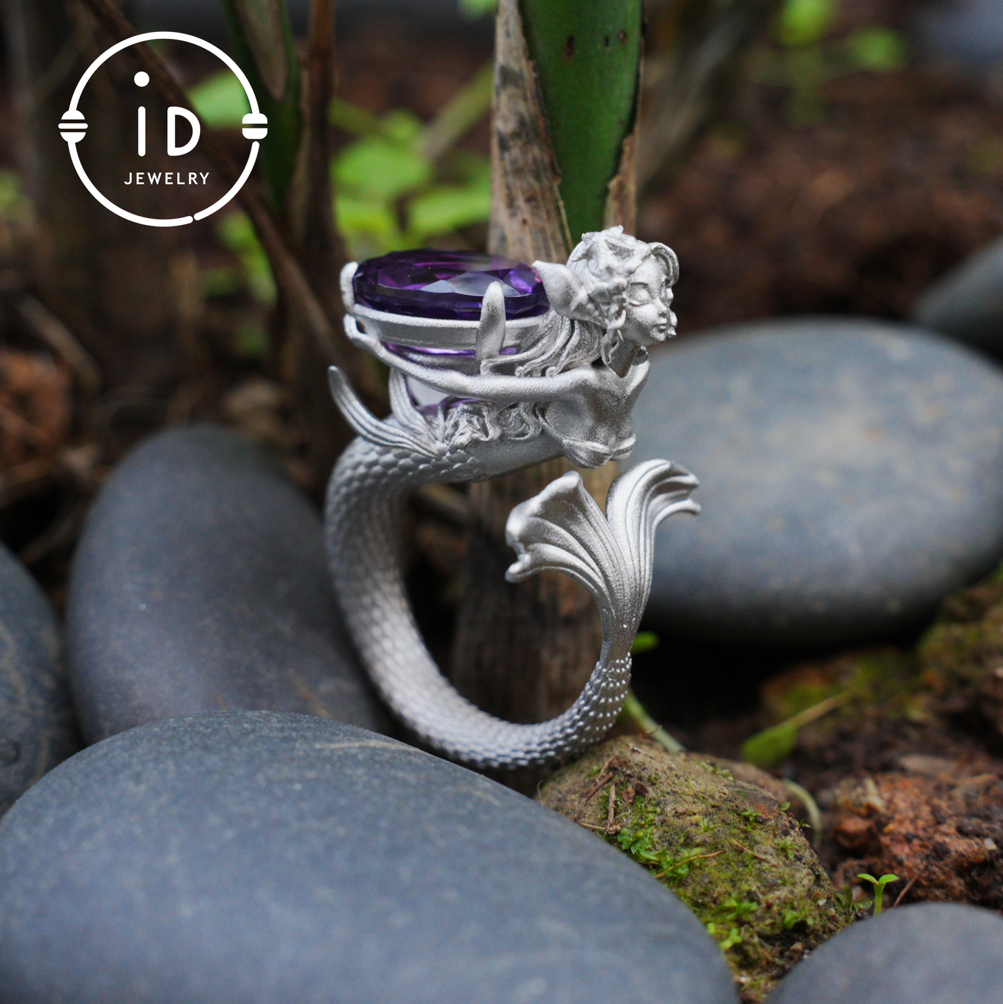 Handmade Amethyst Ring in 925 Silver · Mysterious Gothic Jewelry in Mermaid Style · Gift for Women or Creative Occasions