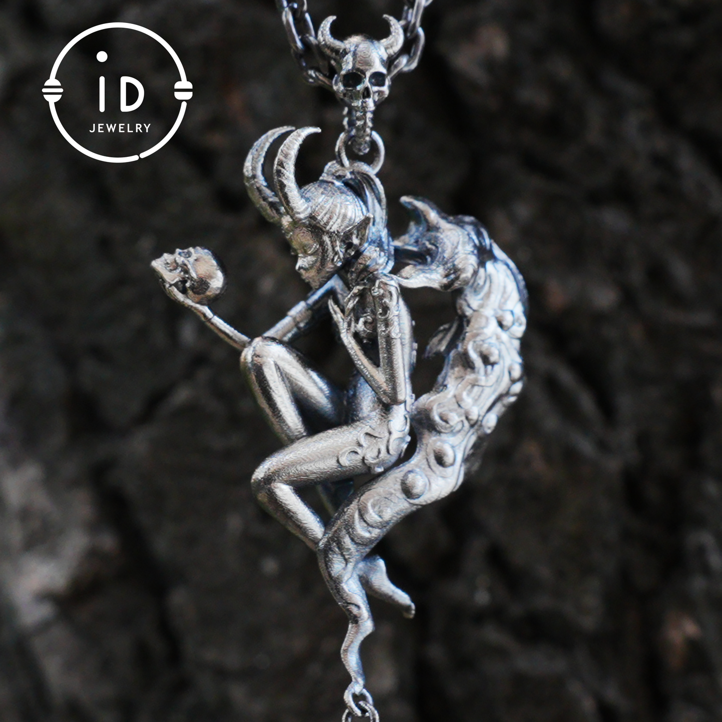 925 Silver Pendant with Lodolith Crystal Drop, Gothic Fantasy Jewelry, Oxidized Silver, Talisman Pendant for Self-Reflection, Gift for Her
