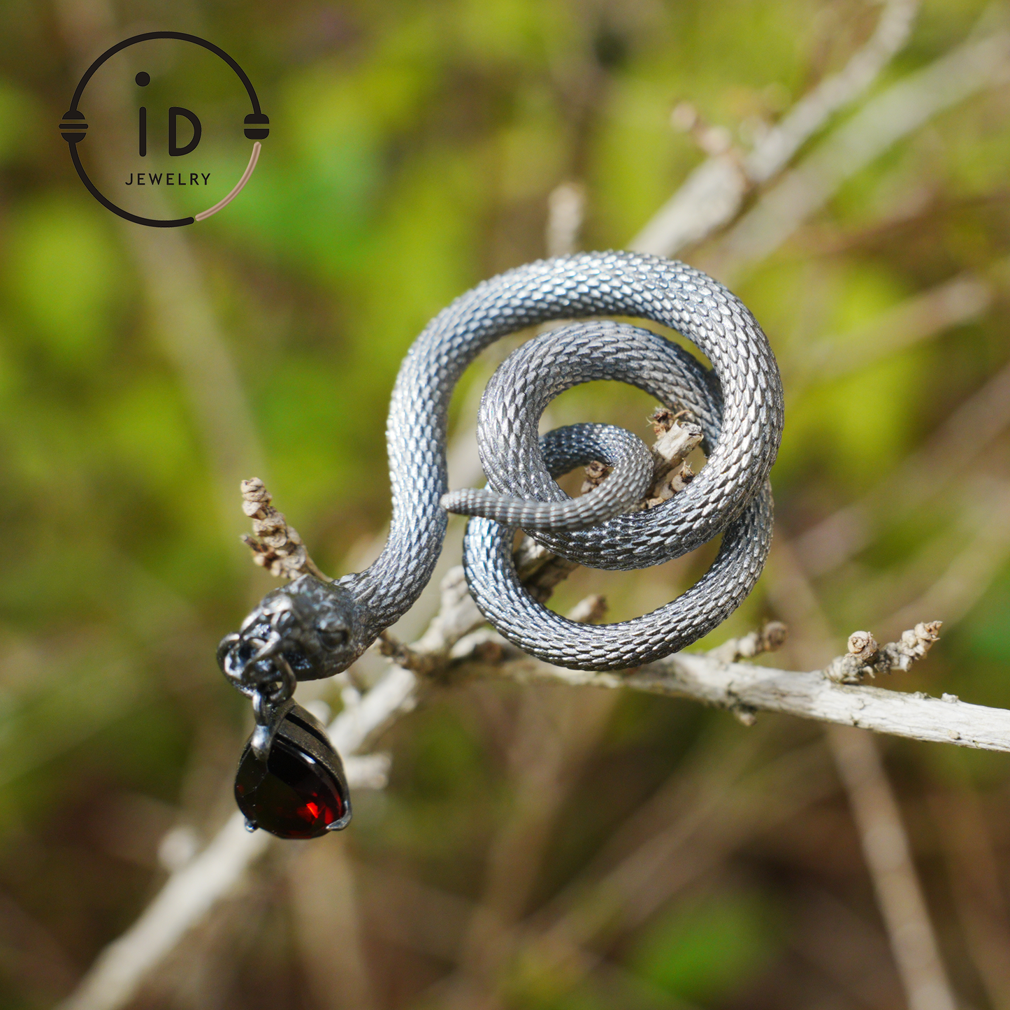 Heart-Shaped Garnet Snake Pendant in 925 Sterling Silver with Rose Motif · Gothic Vintage Aesthetic · Symbolic Dark Jewelry Gift for Her