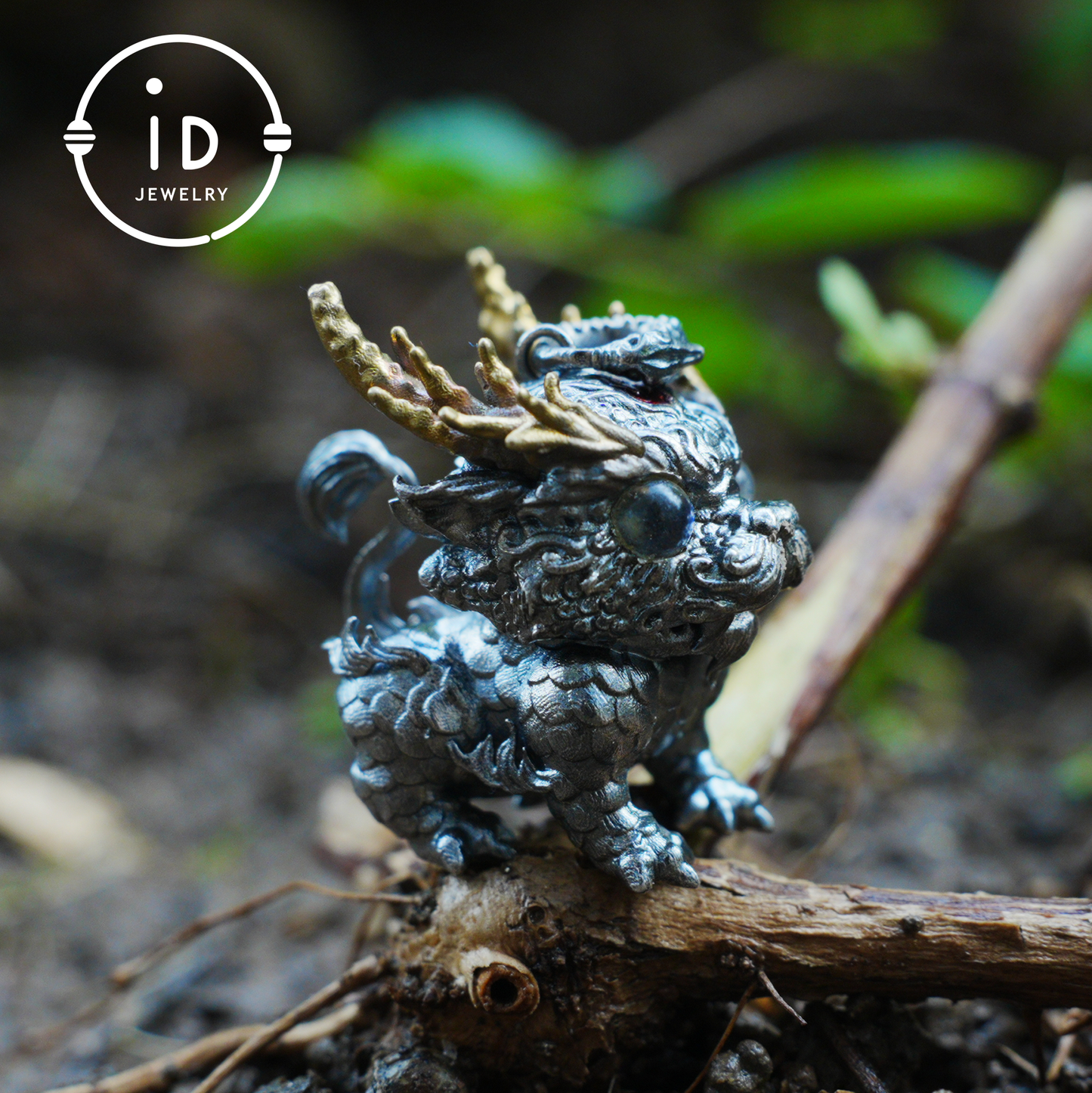 Labradorite Pendant Dragon 925 Silver Vintage Totem Gothic Style Mini Sculpture Talisman Gift for Her Mystical Handmade