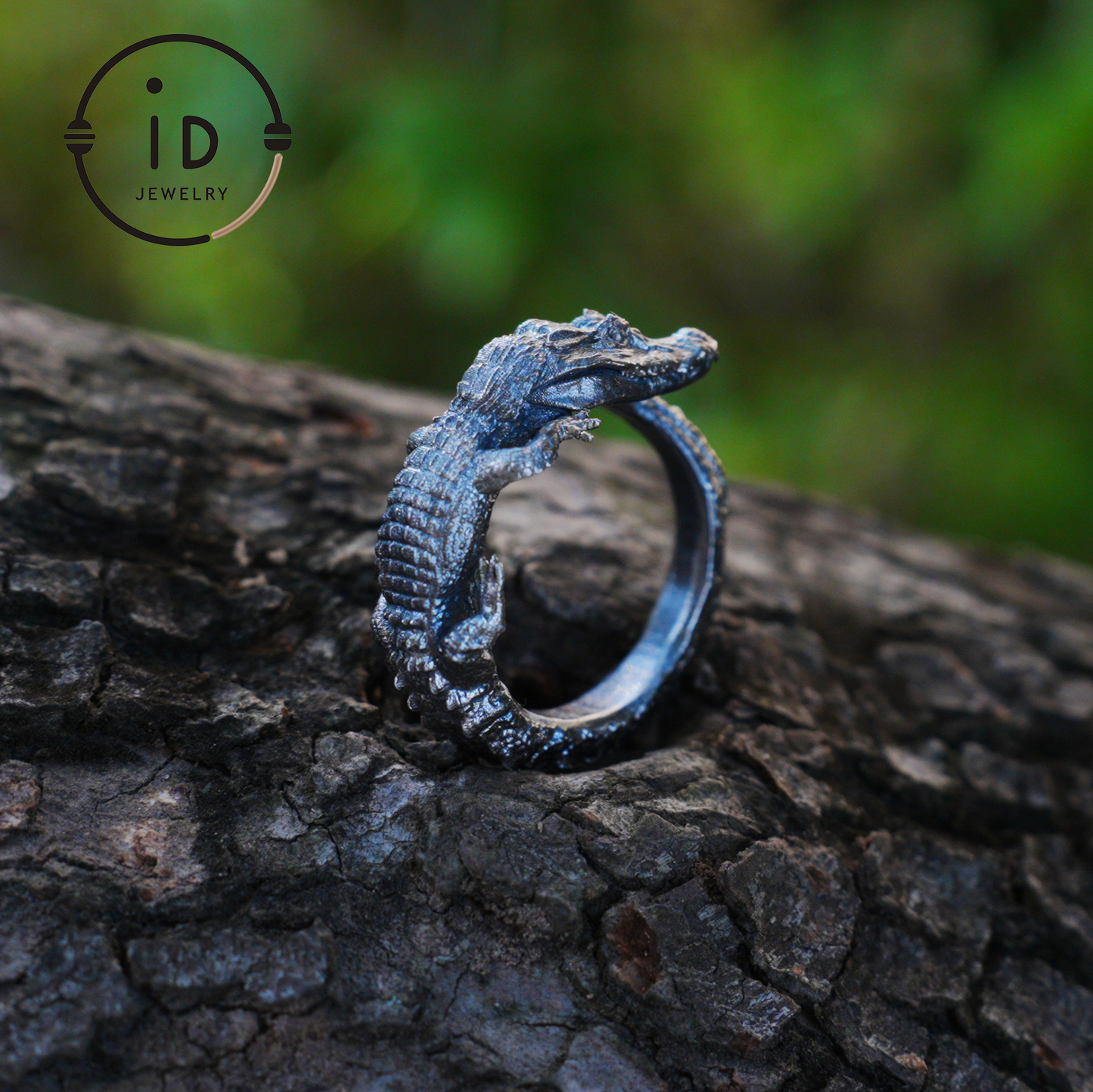 Handmade crocodile totem ring in oxidized 925 sterling silver, gothic style with animal design, gift for friends, partner or yourself