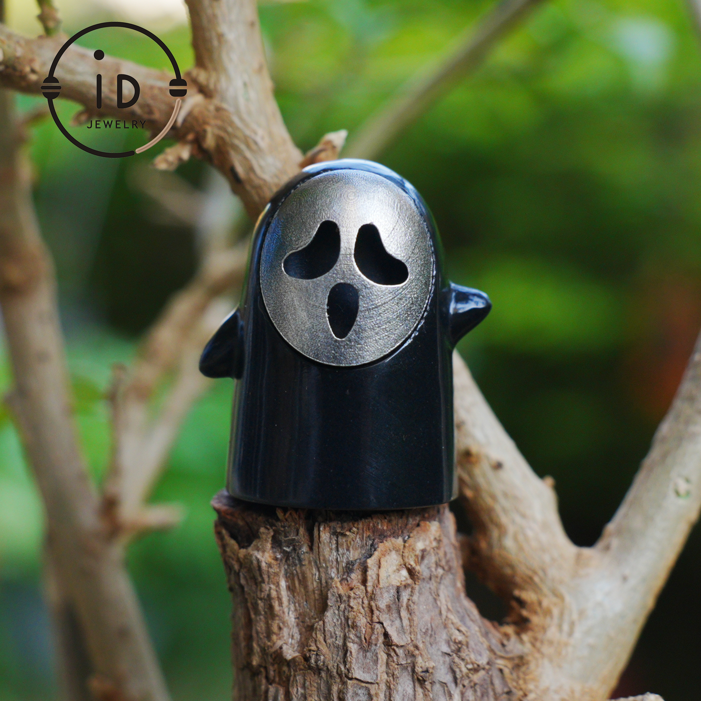 Lion Pendant in 925 Sterling Silver with Black Jade, Hand-Carved Totem-Style Necklace, Symbolic Gift in Mystical Fairytale Design