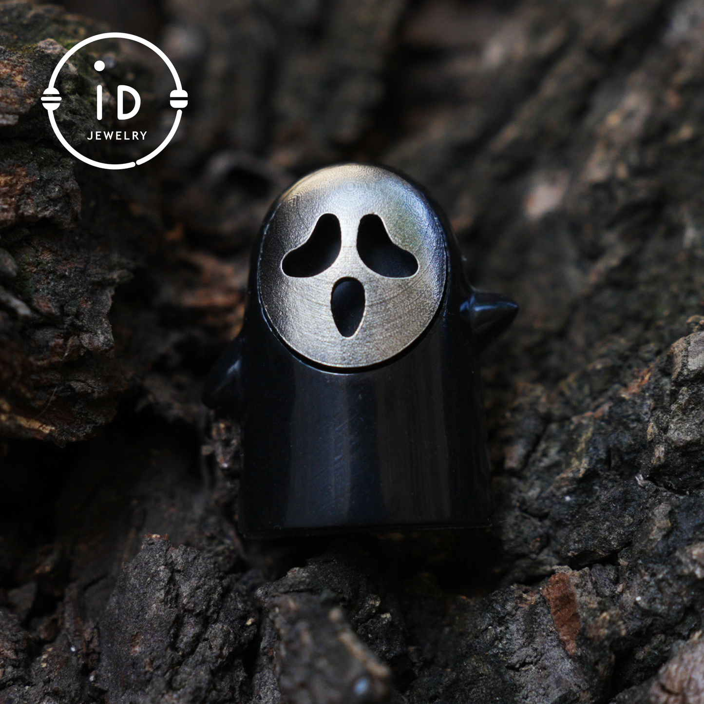 Lion Pendant in 925 Sterling Silver with Black Jade, Hand-Carved Totem-Style Necklace, Symbolic Gift in Mystical Fairytale Design