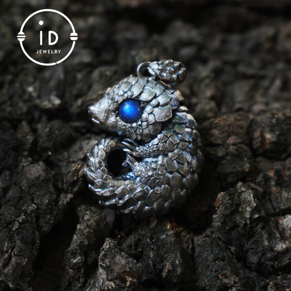 Labradorite Animal Totem Pendant in 925 Sterling Silver in Mystical Fantasy Style as Necklace Charm, Gift for Her Christmas Holidays