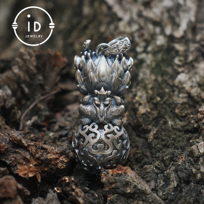 Totem Pendant with Phantom Quartz and Black Agate in 925 Silver, Handmade Fantasy Animal Jewelry in Gothic Vintage Style, Gift for Her