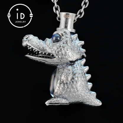 Totem pendant in 925 silver with crystal belly, crocodile figure with baby inside, labradorite eyes, gothic fairy tale style, gift for him