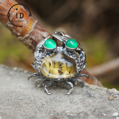 Crab Pendant in 925 Sterling Silver with Rock Crystal and Green Chalcedony, Oxidized Vintage Finish, Fairy Jewelry, Gift for Her