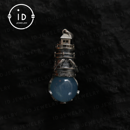 Handgefertigter Leuchtturm-Anhänger | Gotisches Amulett mit Aquamarin | Mystische Raben | Magischer Schutzschmuck | Vintage-Fantasy-Stil 