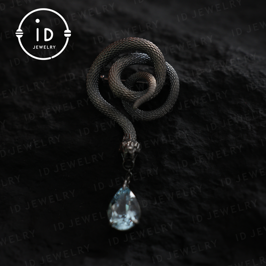 Handgefertigte Schlangenbrosche mit Aquamarin | Mystisches Symbol | Vintage Fantasy Schmuck 