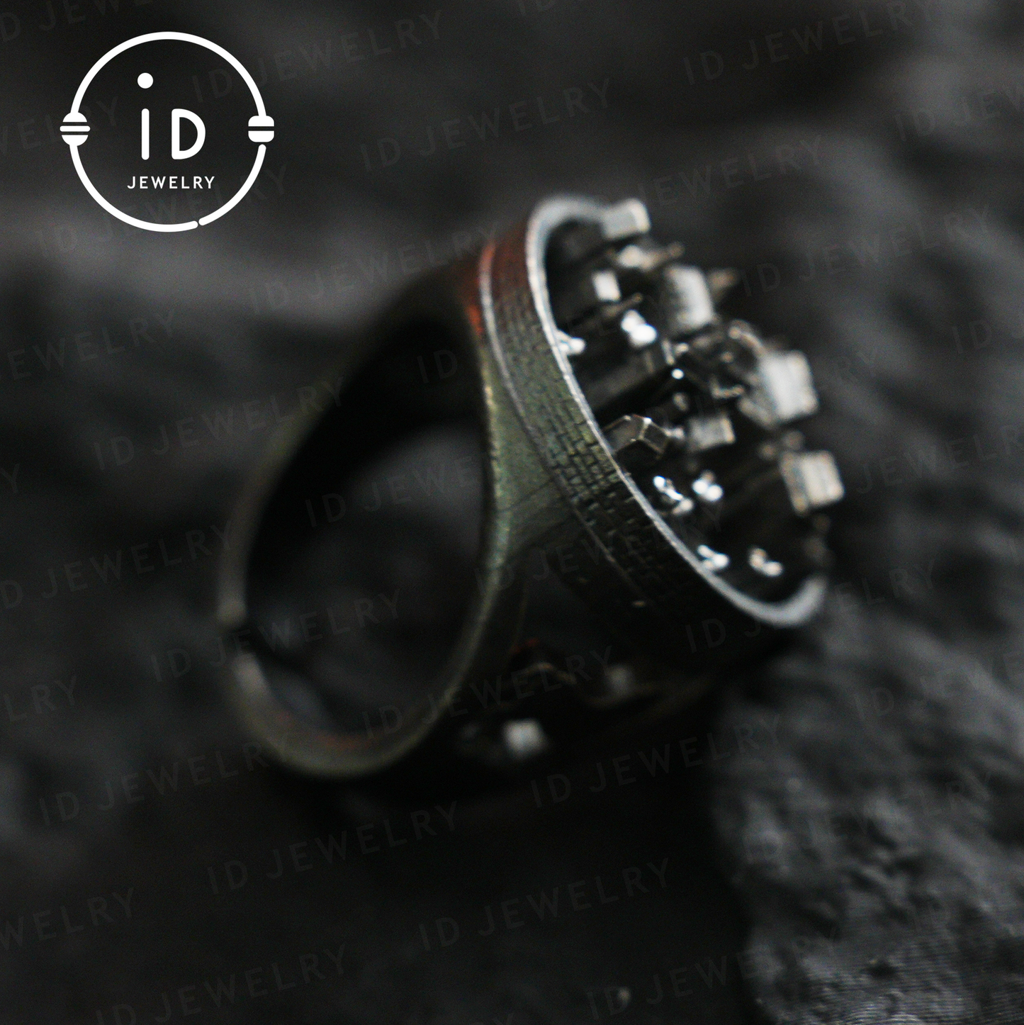 Handgefertigter Cyberpunk-Ring | Industrieschmuck | Mikrochip-Design | Gothic-Geek-Ring 